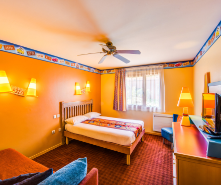 Cars Standard Riverside Room