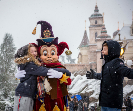 Pardoes the magician