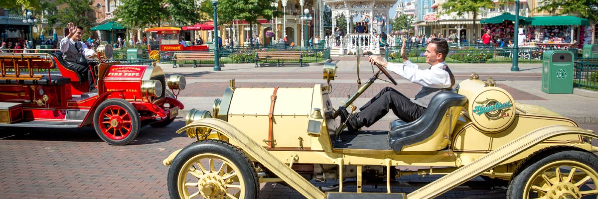 MagicBreaks coach departures carousel banner