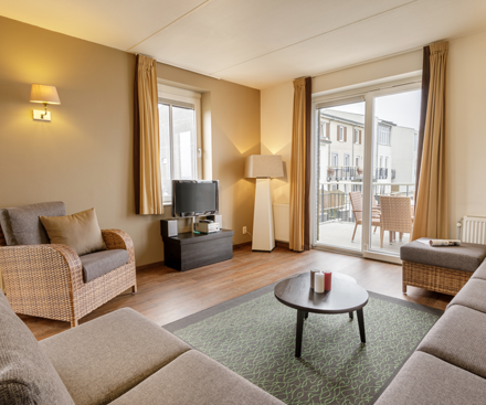 4-Bedroom Water Front Suite VIP Apartment