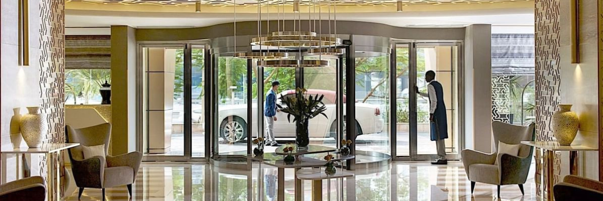 MagicBreaks 4* Two Seasons Hotel & Apartments Location carousel banner