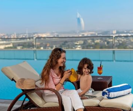 4* Two Seasons Hotel & Apartments