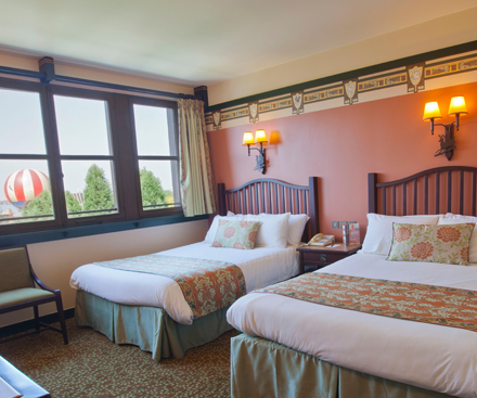 Golden Forest Club Lakeside Room