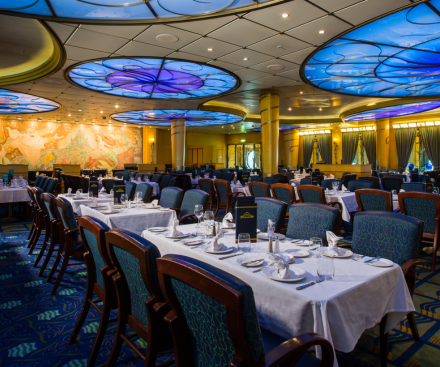 Reserve Your Favorite Onboard Activities and Dining with Ease