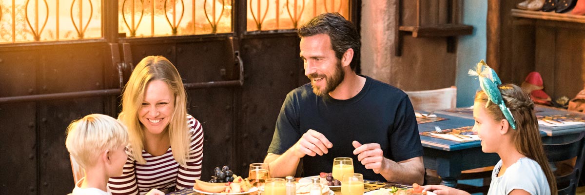 MagicBreaks Holidays by Coach Meal Plans carousel banner