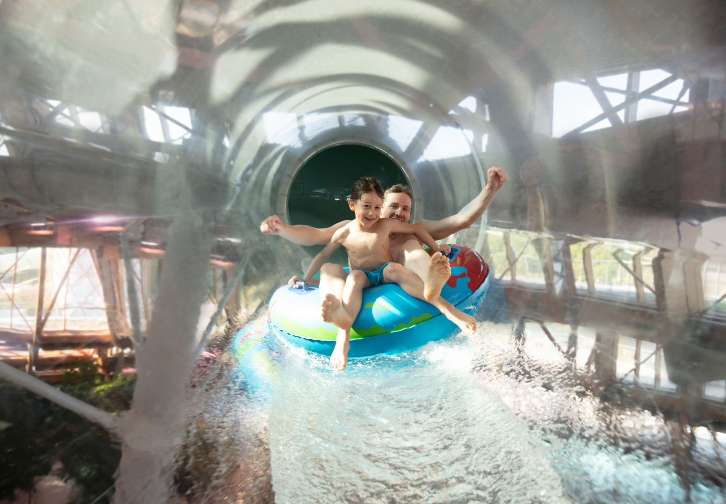 MagicBreaks Unlimited access to Aqua Mundo carousel banner