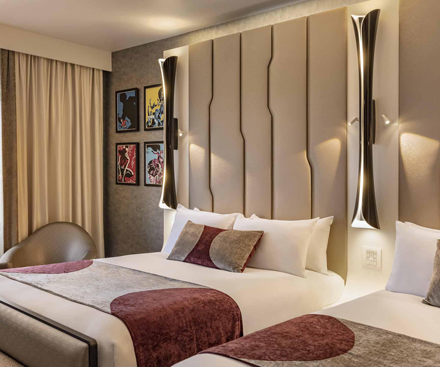 Empire State Club Lake View Room