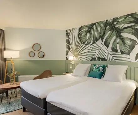 1-Bedroom Hotel Room