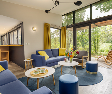 6-Bedroom VIP Wood Cottage