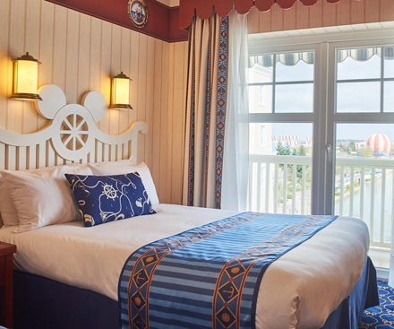 Superior Lakeside Room