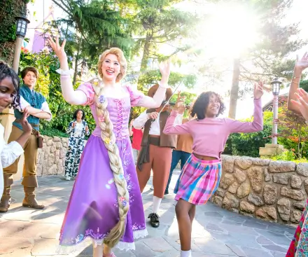 Musical Meet-up with Rapunzel and Flynn