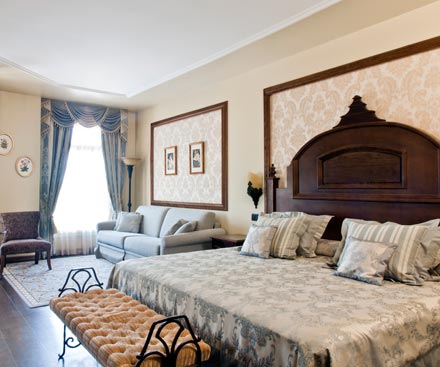 Deluxe Superior Lucy Room