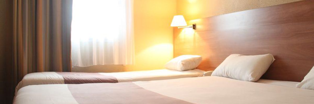 MagicBreaks Kyriad Marne-la-Vallée Torcy carousel banner