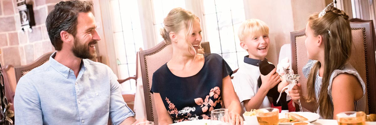 MagicBreaks disney character dining carousel banner